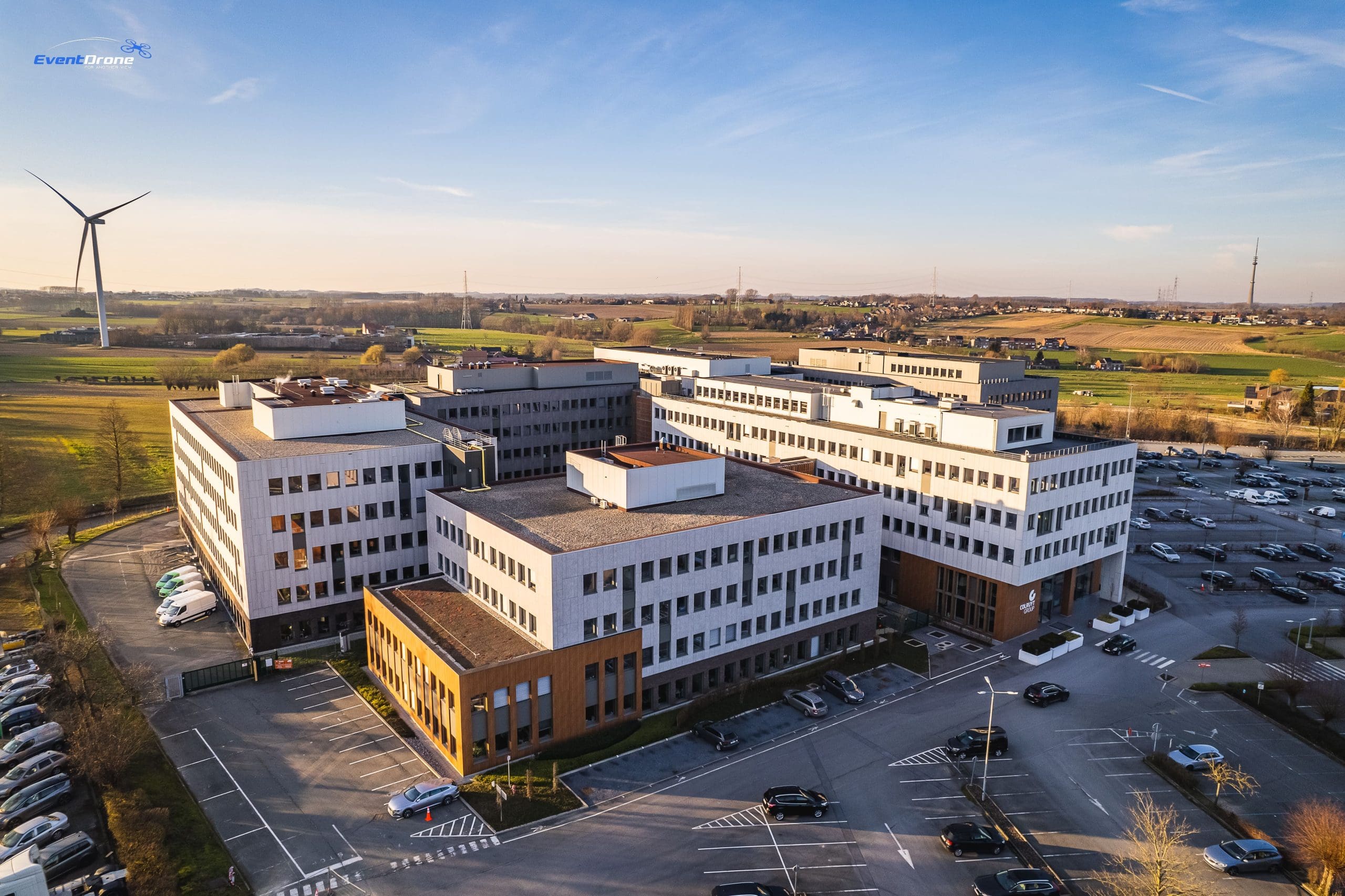découvrez les stratégies commerciales et marketing des enseignes intermarché, e.leclerc et colruyt pour mieux comprendre leur positionnement, leurs atouts et leurs différences dans le secteur de la grande distribution.