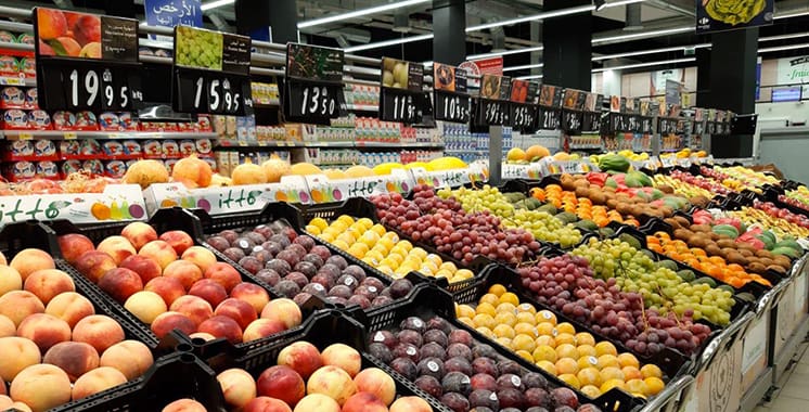 labelvie ferme 5 hypermarchés, suscitant des questions sur l'avenir incertain d'atacadão dans le secteur.