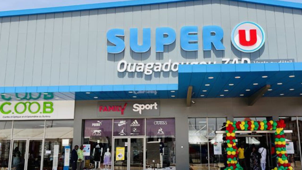 découvrez tout sur le transfert de 8 magasins carrefour et de la coopérative u : modalités, implications et impact pour les clients et les équipes.